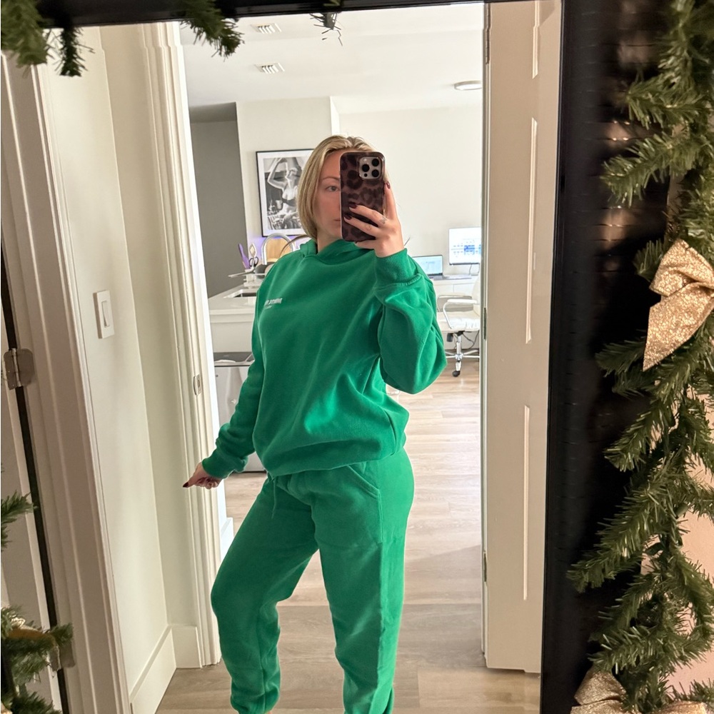 Green White Fox Boutique Hoodie and Sweatpants Set - Picture 8 of 12